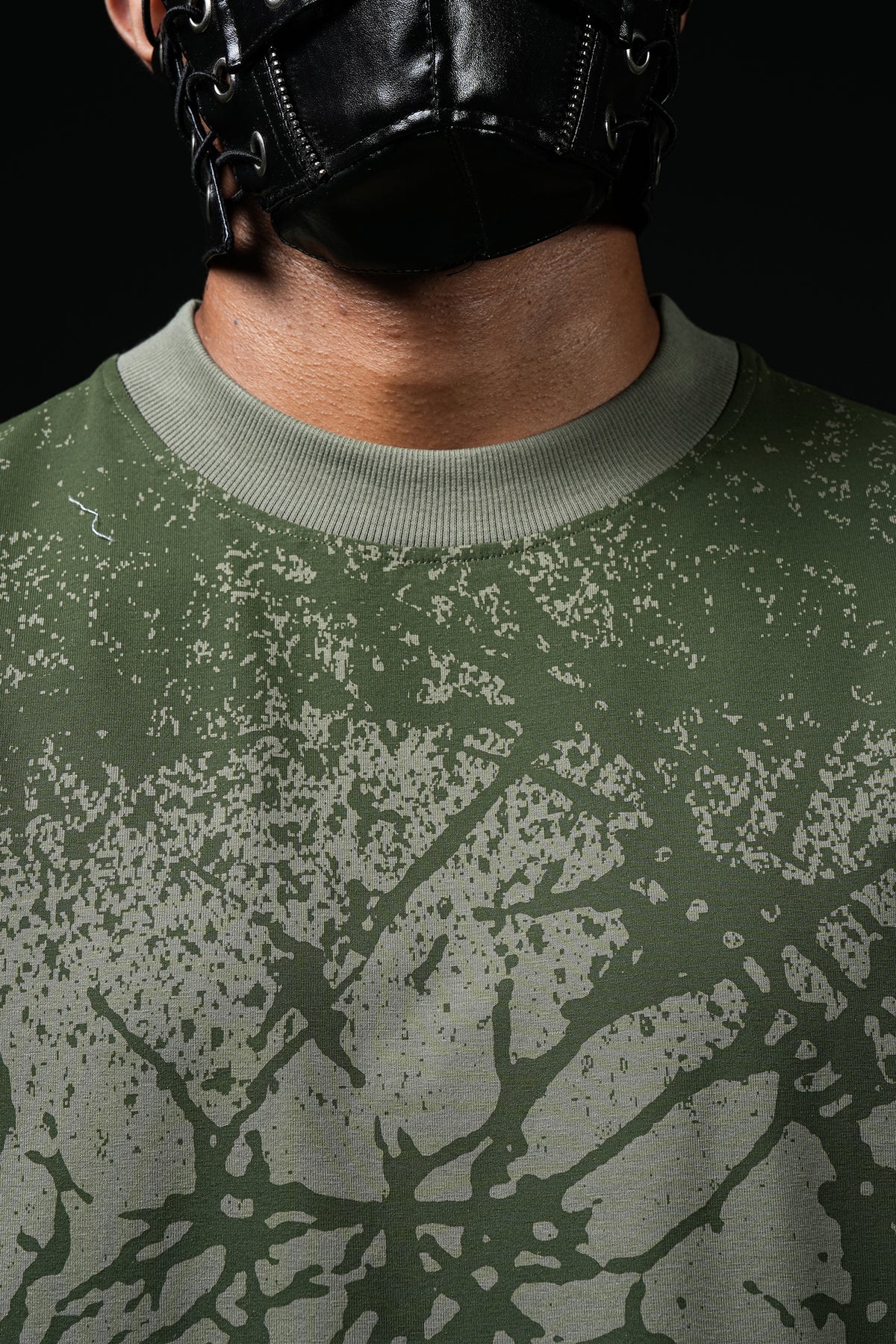 SCAR CROWNED T-SHIRT